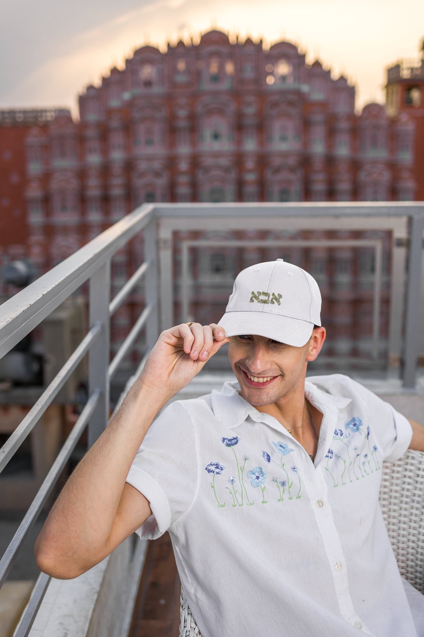Abba Dad Hat – Hebrew Father’s Day Gift for Jewish Dads