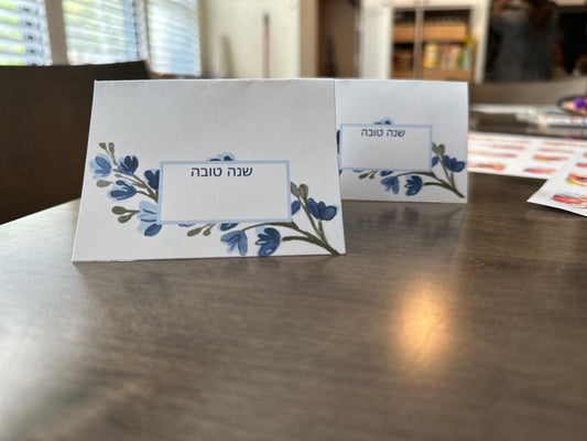 Blue Flowers Digital Place Cards for Jewish Holidays - Rosh Hashanah Table| Printable Decorations - Instant Download - shana tova Greeting