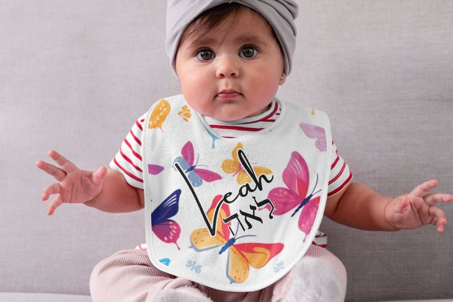 Baby Bundle/ Matching Blanket, hat and Bib/ Baby gift bundle (Jewish baby gift) English Hebrew baby girl