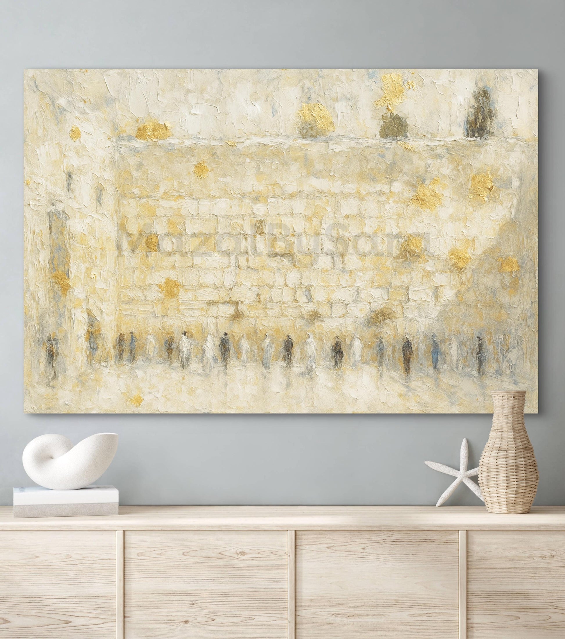 Kotel Art in Gold and White