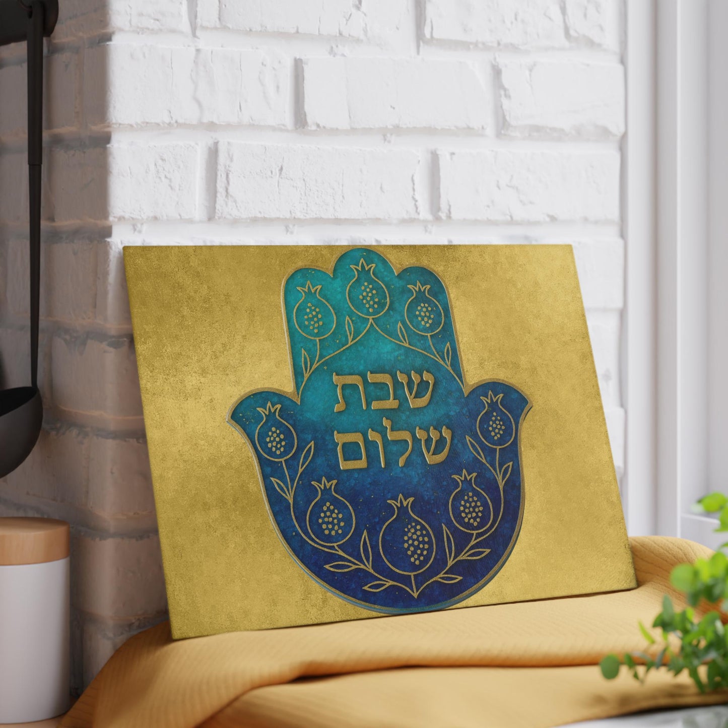 Hamsa Shabbat Shalom Challah Tray | Jewish Glass Cutting Board | Tempered Glass Shabbos Board | Judaica Gift | Hebrew Challah Tray