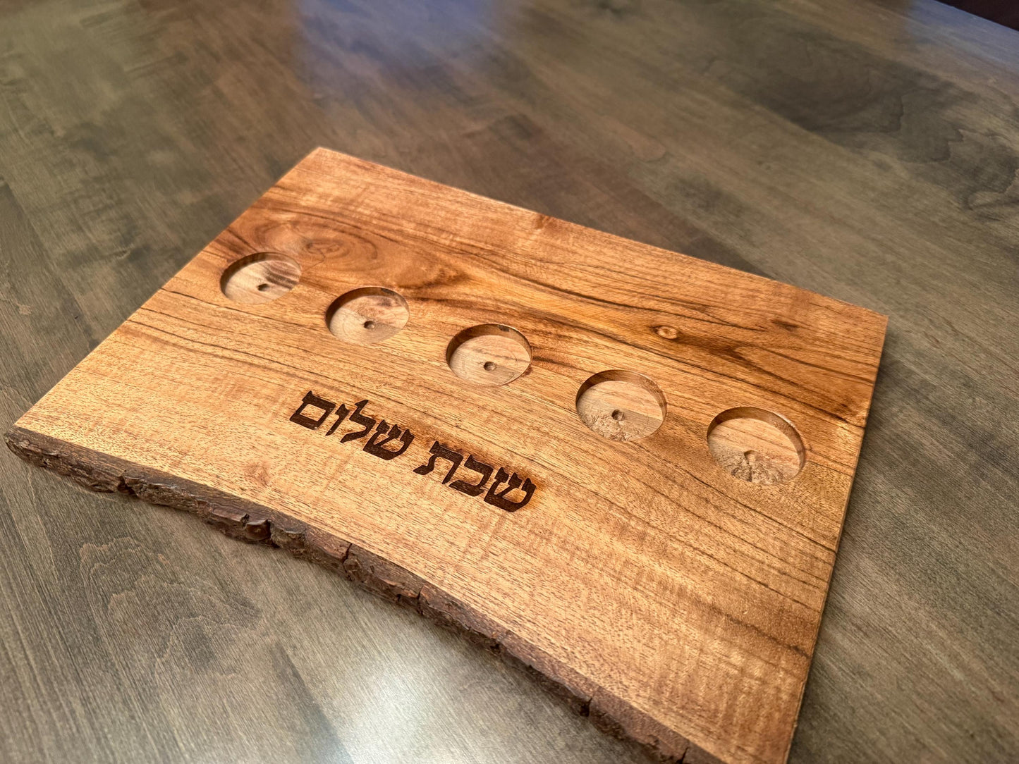 abbat Shalom Acacia Wood Kiddush Cup Set | Wooden Shabbat Wine Cups | Live Edge Judaica Gift | Jewish Wedding Gift | Hebrew Engraved